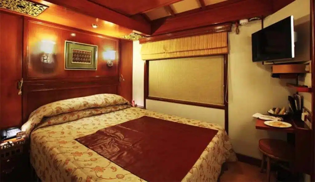 maharajas express deluxe cabin image 1