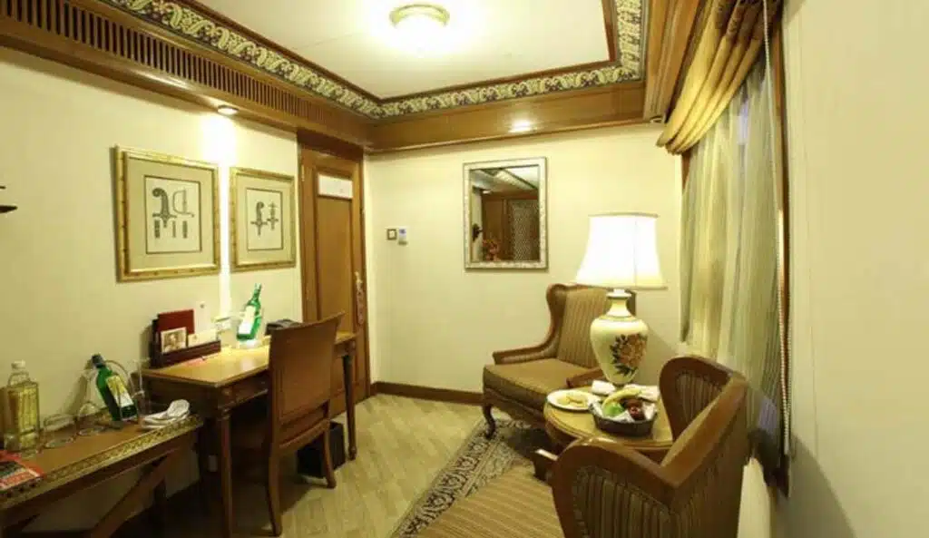 maharajas express suite cabin image 2