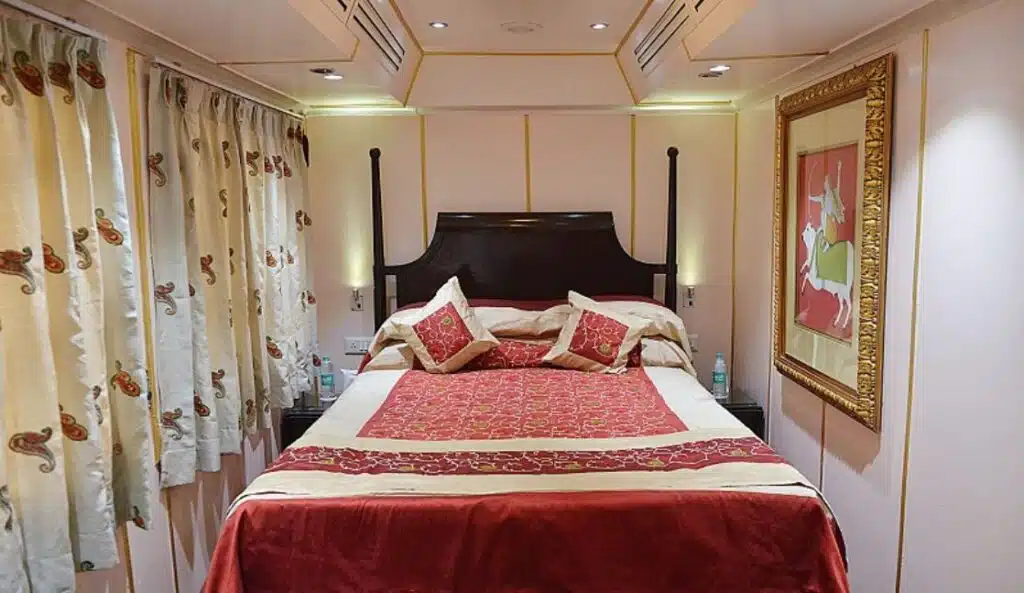 palace on wheels deluxe cabin double