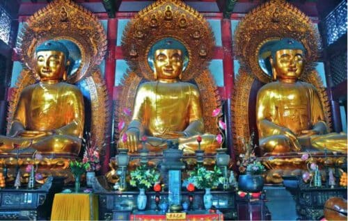 Temple Statues In Guangzhou